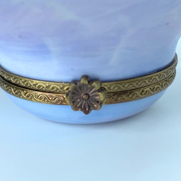 Purple Water Lilies - Flower on Lily Pad Limoges Box A54 - Picture 6 of 8